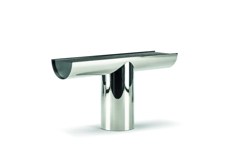 PILOTIS CONSOLE
